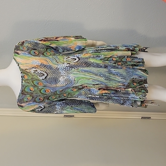 LA MODA BEACH Fairycore Peacock Assymetric Handkerchief Sharkbite Blouse Medium - Picture 5 of 9